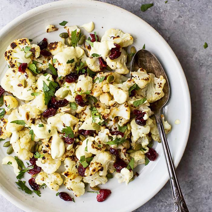 素食食谱秋季 - 烤花椰菜沙拉