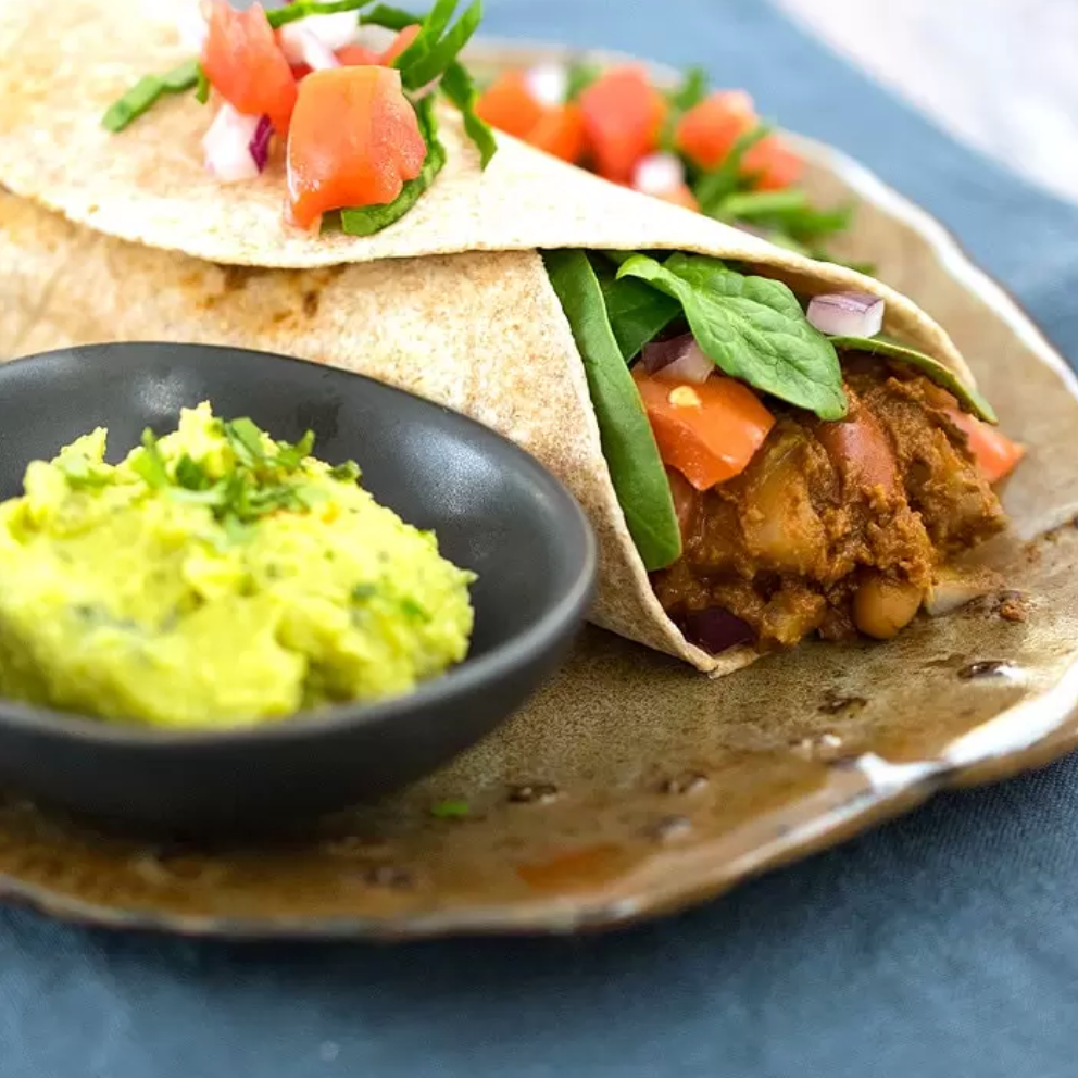 慢炖锅土豆和豆摩尔