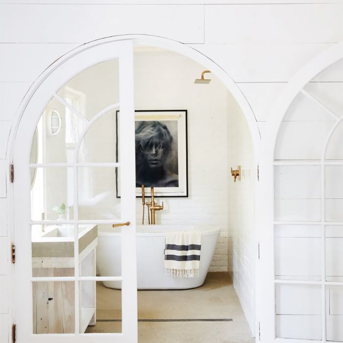 红色、白色和蓝色的装饰理念