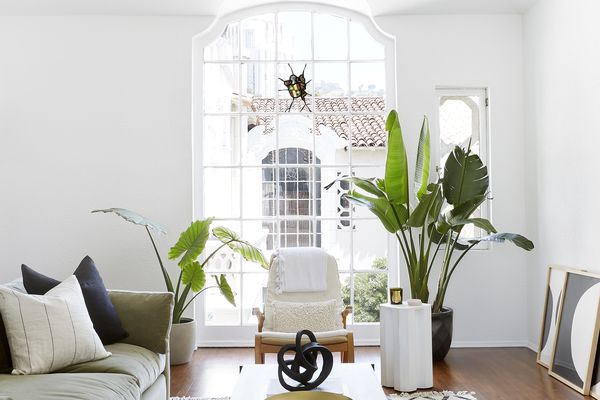 西班牙风格的西好莱坞住宅