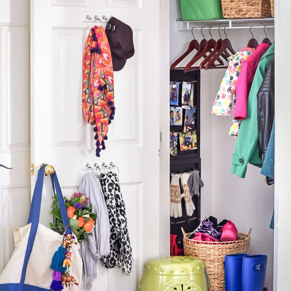 沃特金斯别墅风格的大厅壁橱