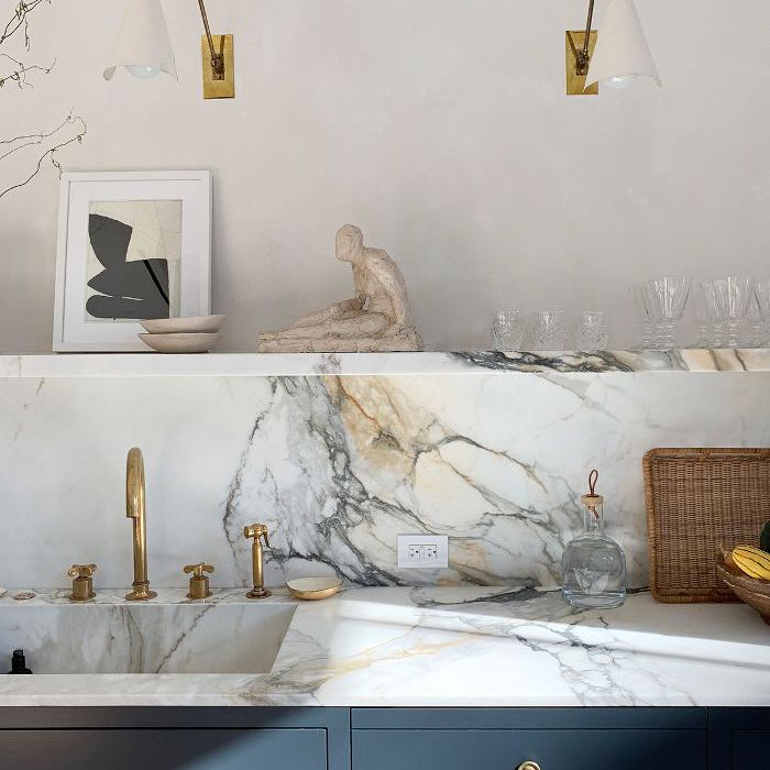 在厨房工作台面厨房必需品”class=