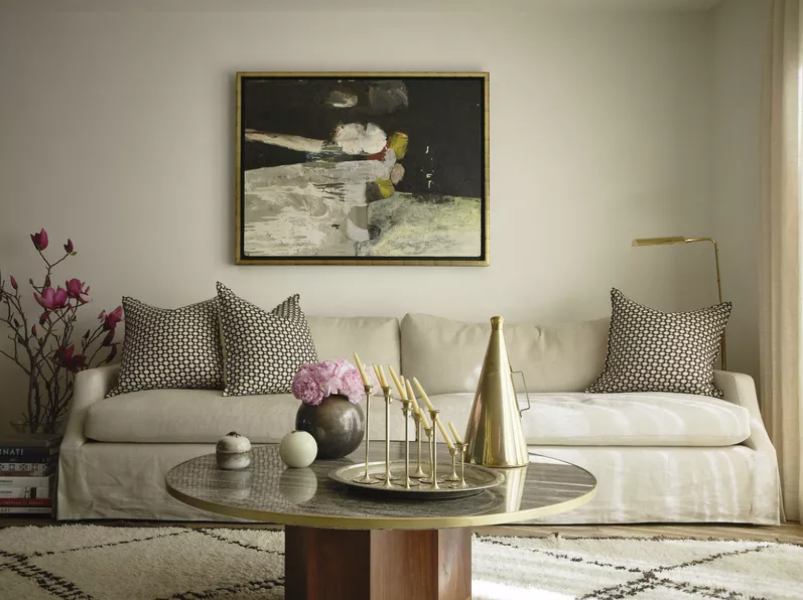 中性客厅柔和的自然光