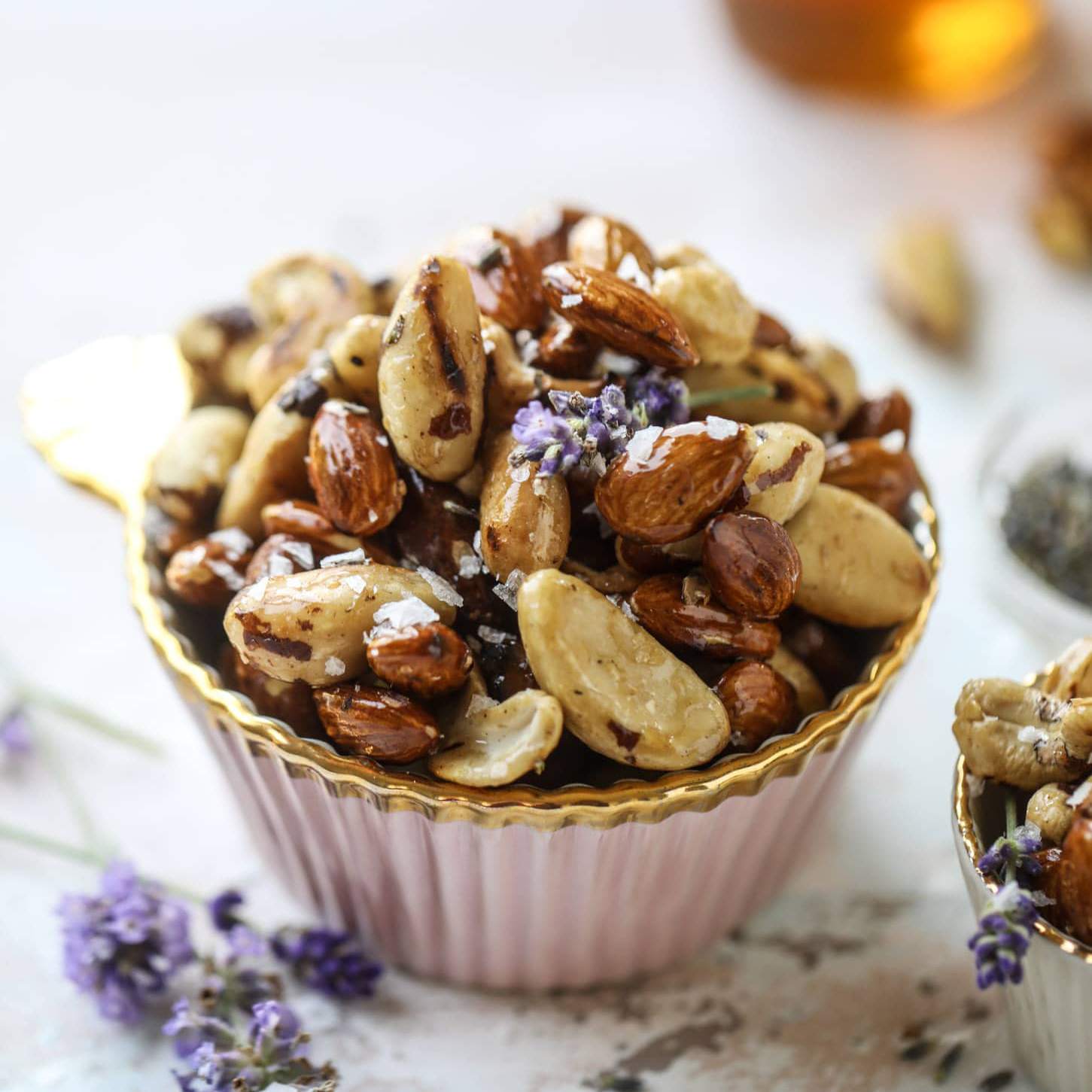 咸薰衣草坚果-最好的开胃菜食谱