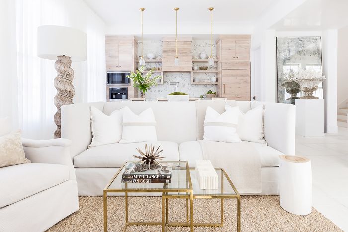 客厅改造的Alys海滩家园