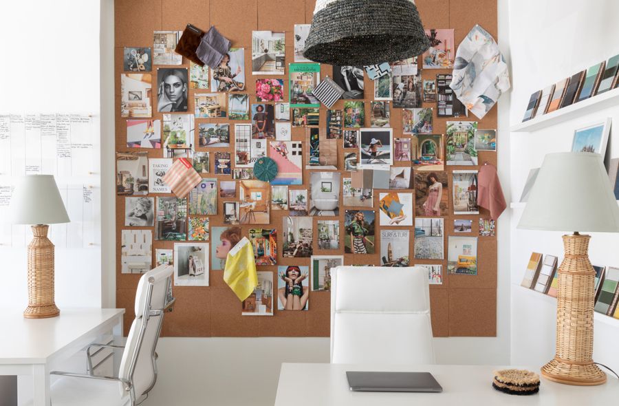 巧妙的画廊墙充满了鼓舞人心的照片。