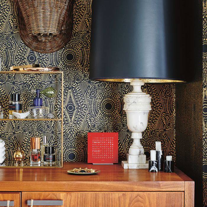 卧室与glam Hygge & West墙纸