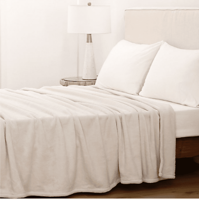 Nestwell™超柔软长毛绒毛毯