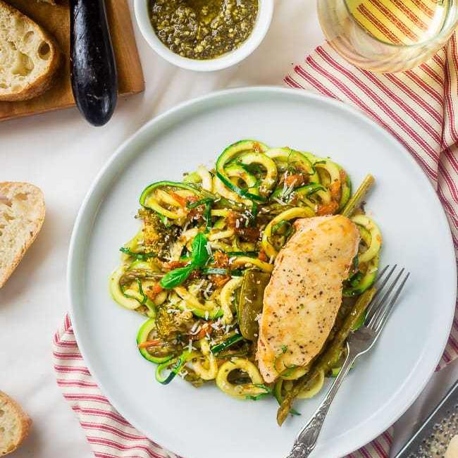 慢炖锅意大利鸡zoodles