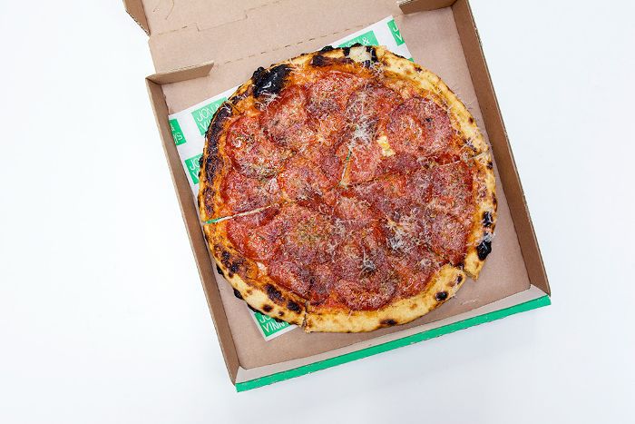 乔恩＆温尼的辣香肠比萨饼