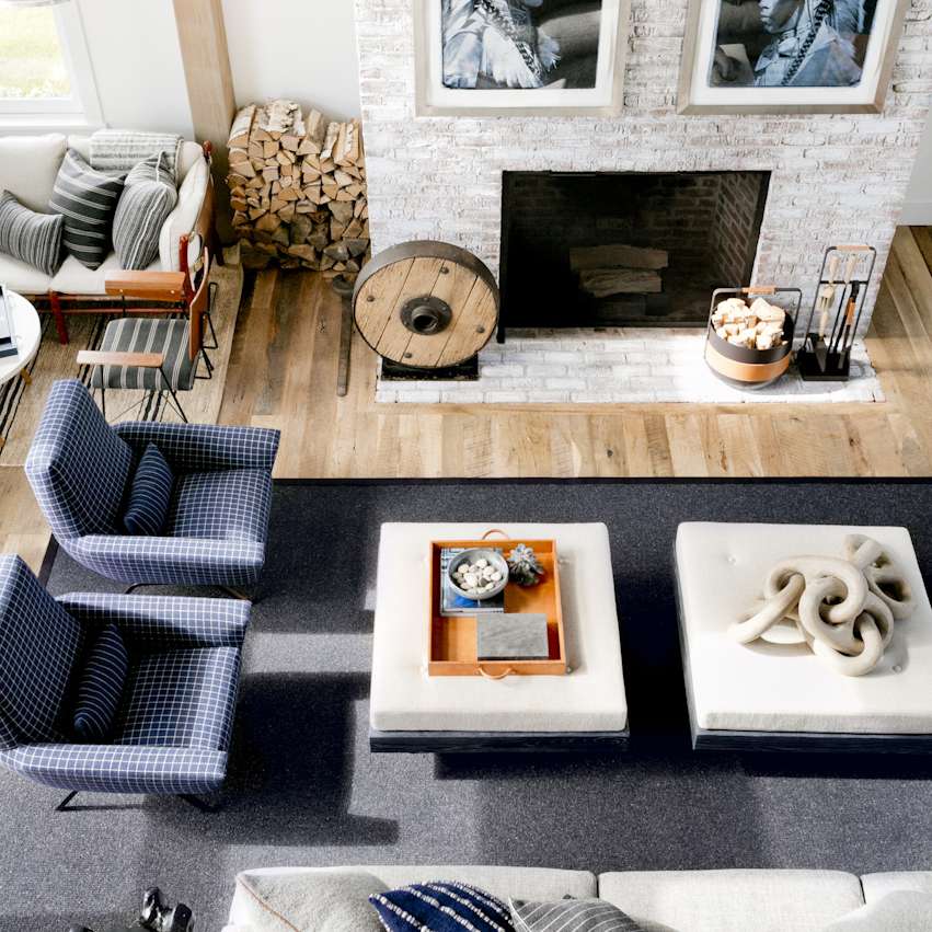 壁炉与大型艺术品