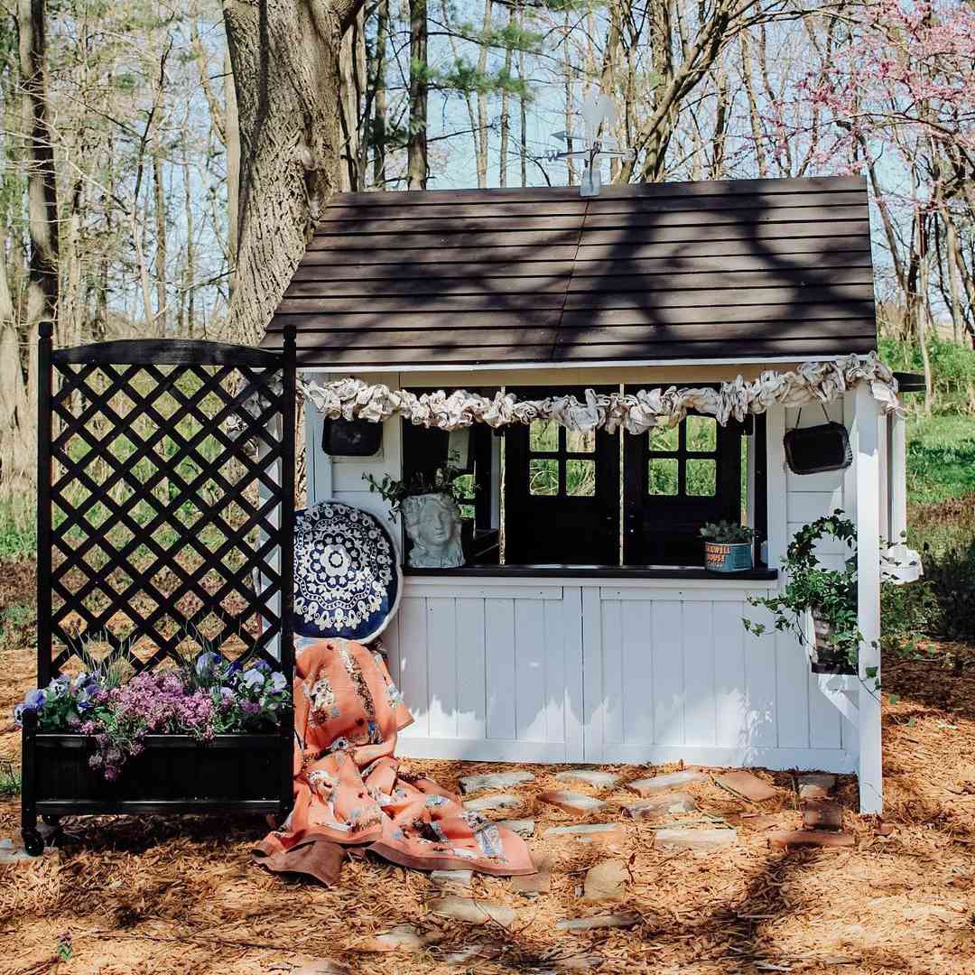 用鲜花在它周围脱落