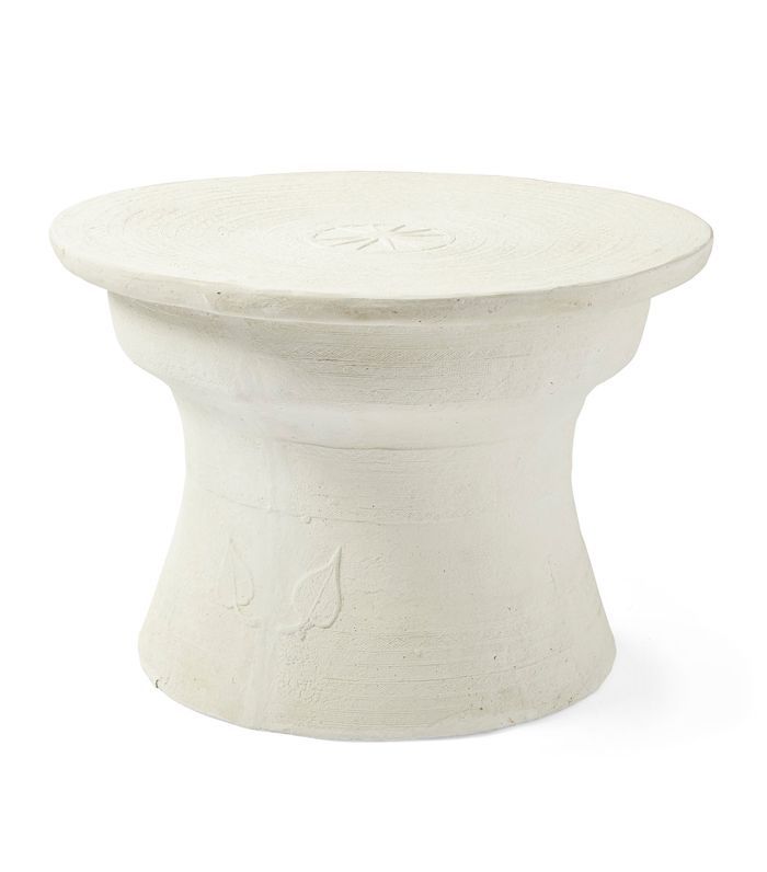 瑟琳娜和莉莉·拉穆的鸡尾酒桌