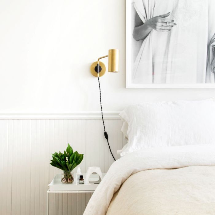 卧室风水：中性色彩的卧室“class=