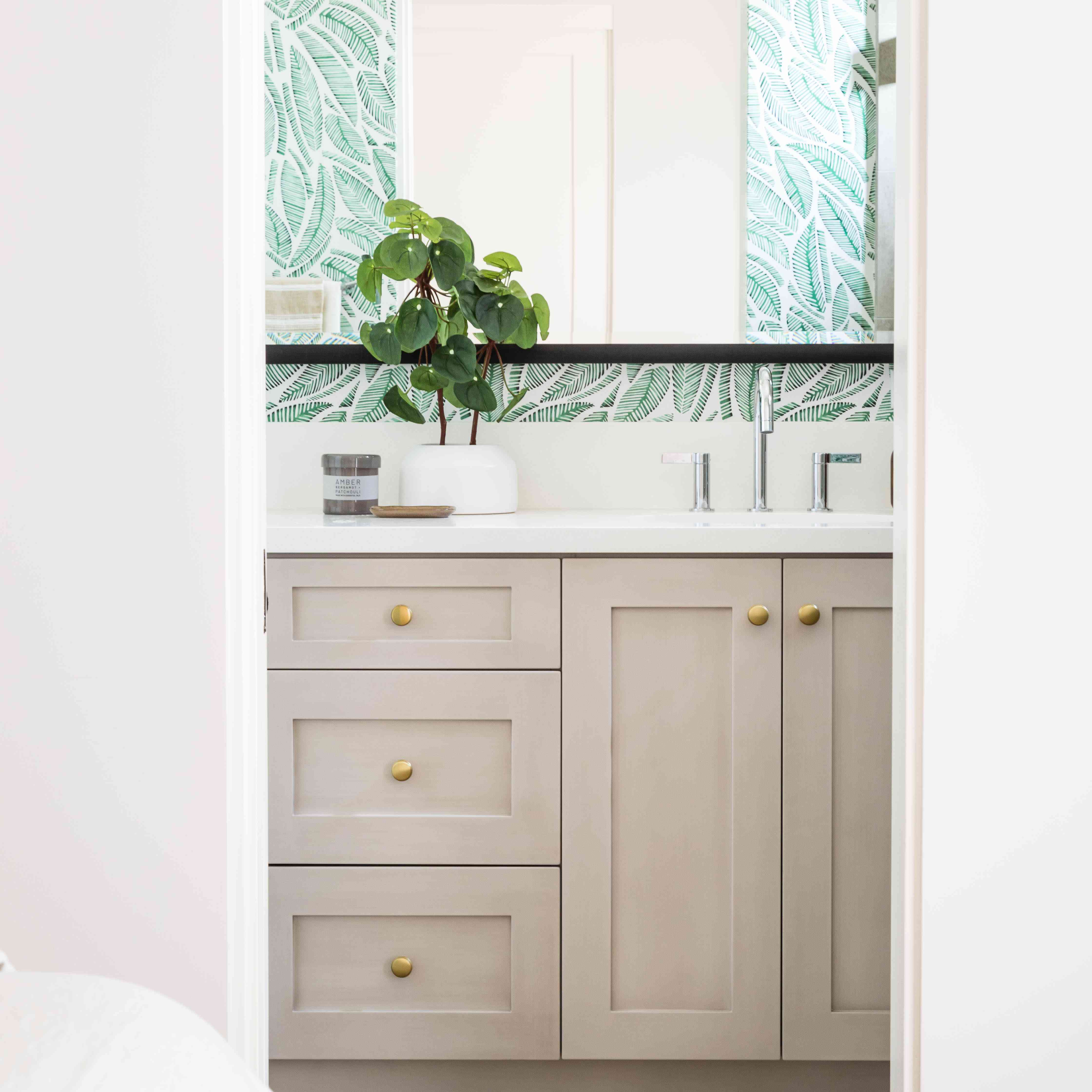 纯盐室内 - 孩子们的浴室