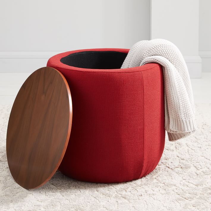 有软垫的储物底座