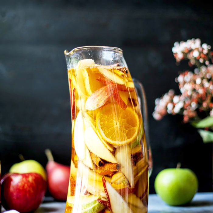 易桑格利亚食谱 - 闪亮的硬苹果酒桑格利亚