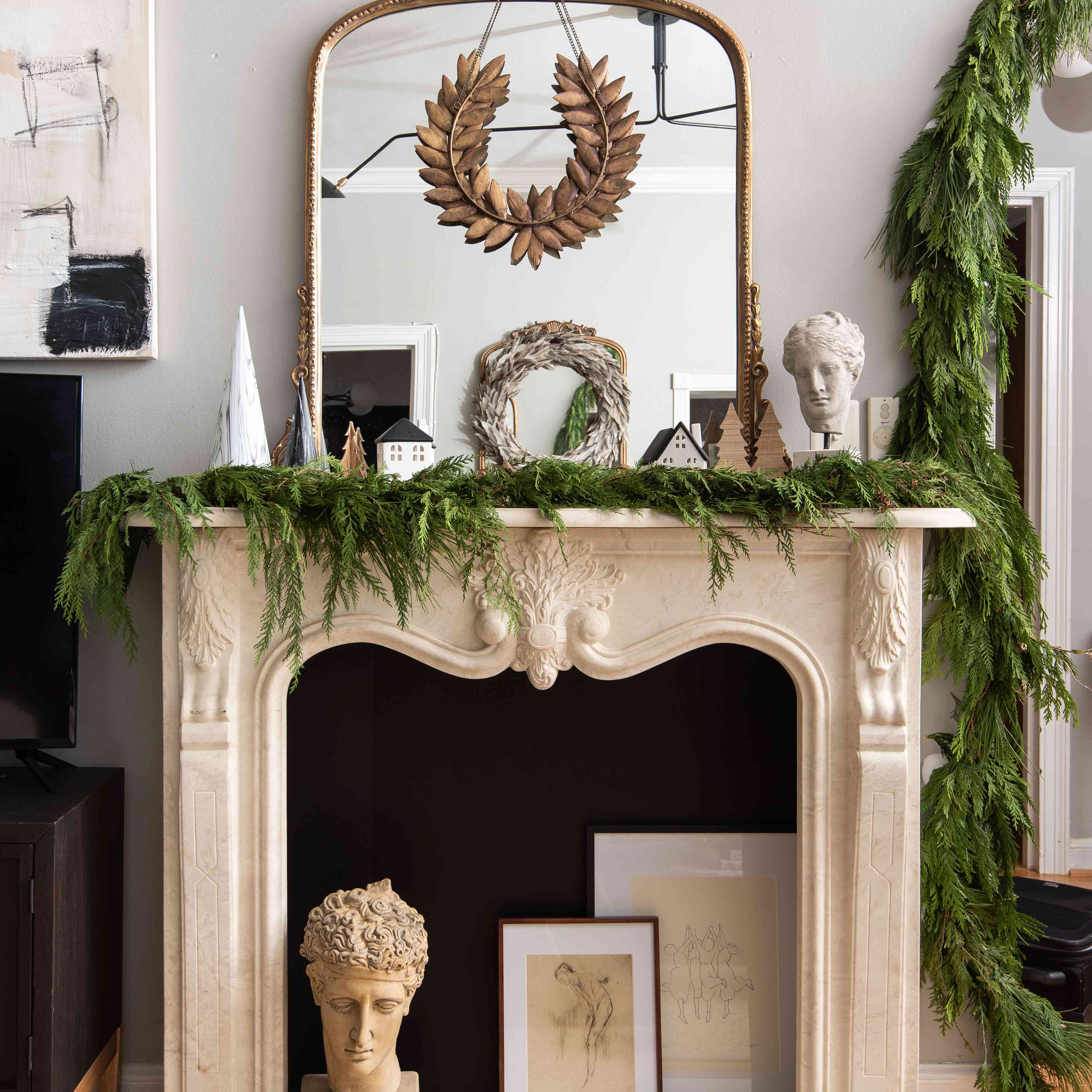 装饰圣诞披风。