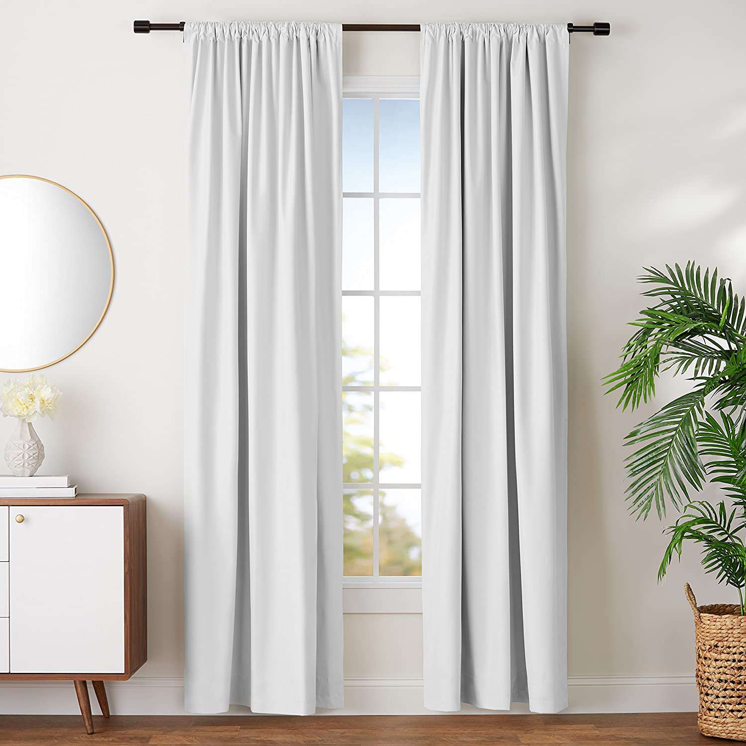 唱片名称Amazon Basics Room-Darkening Blackout curtain with Tie - Backs