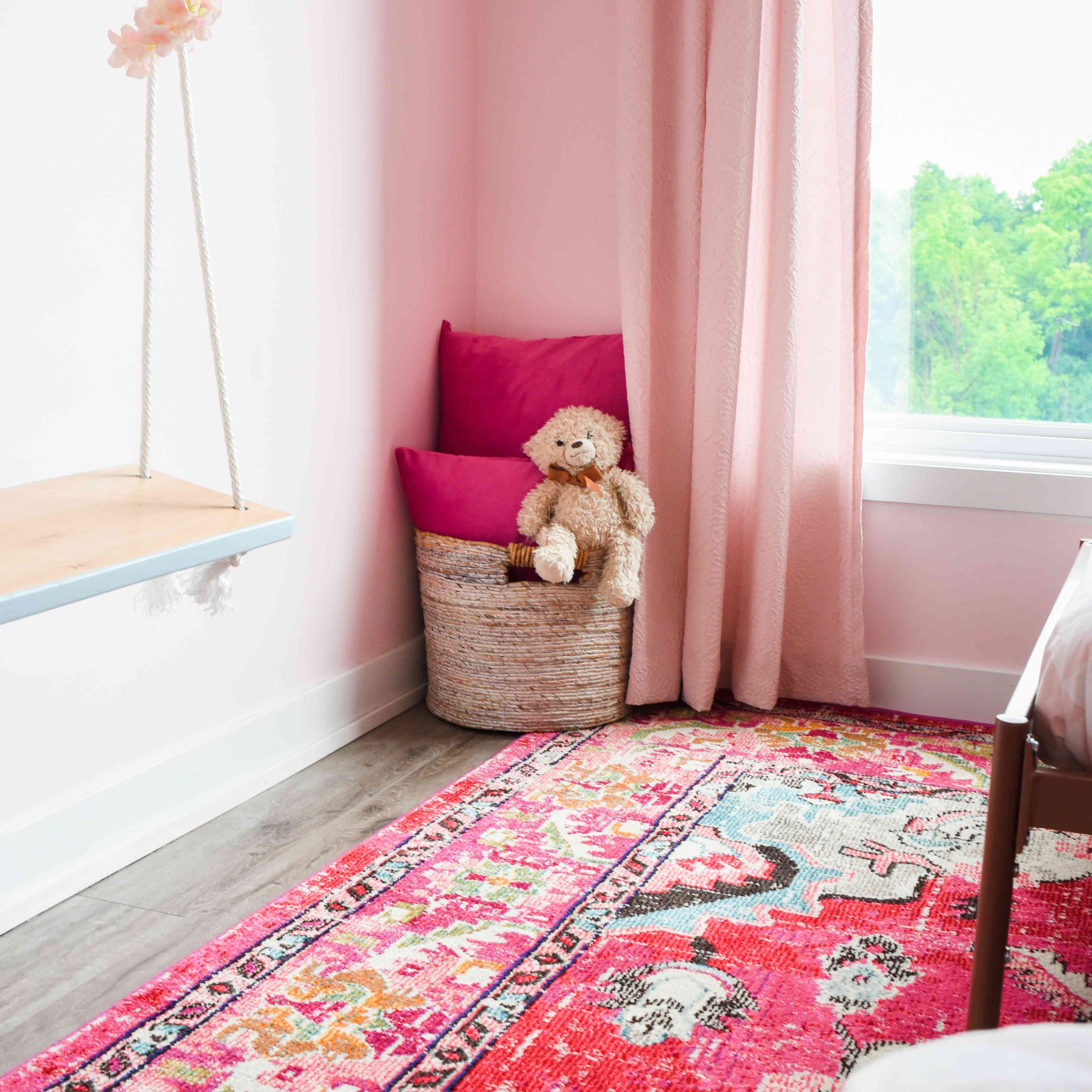 卧室室内秋千。＂class=