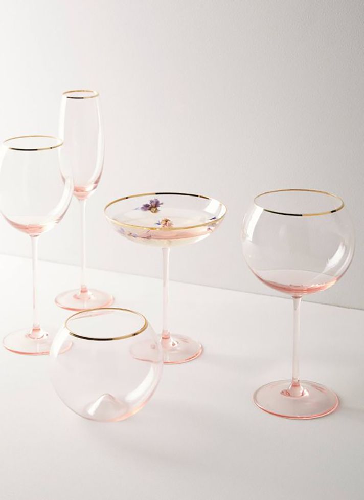 黄金有框的眼镜