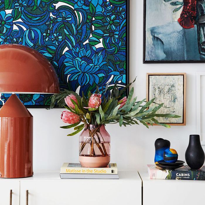 策划走廊的墙上