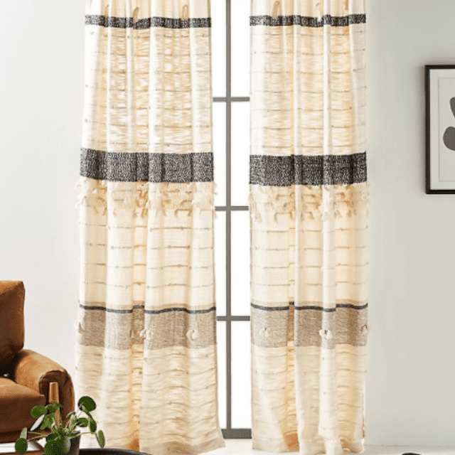 条条道路都有流苏窗帘