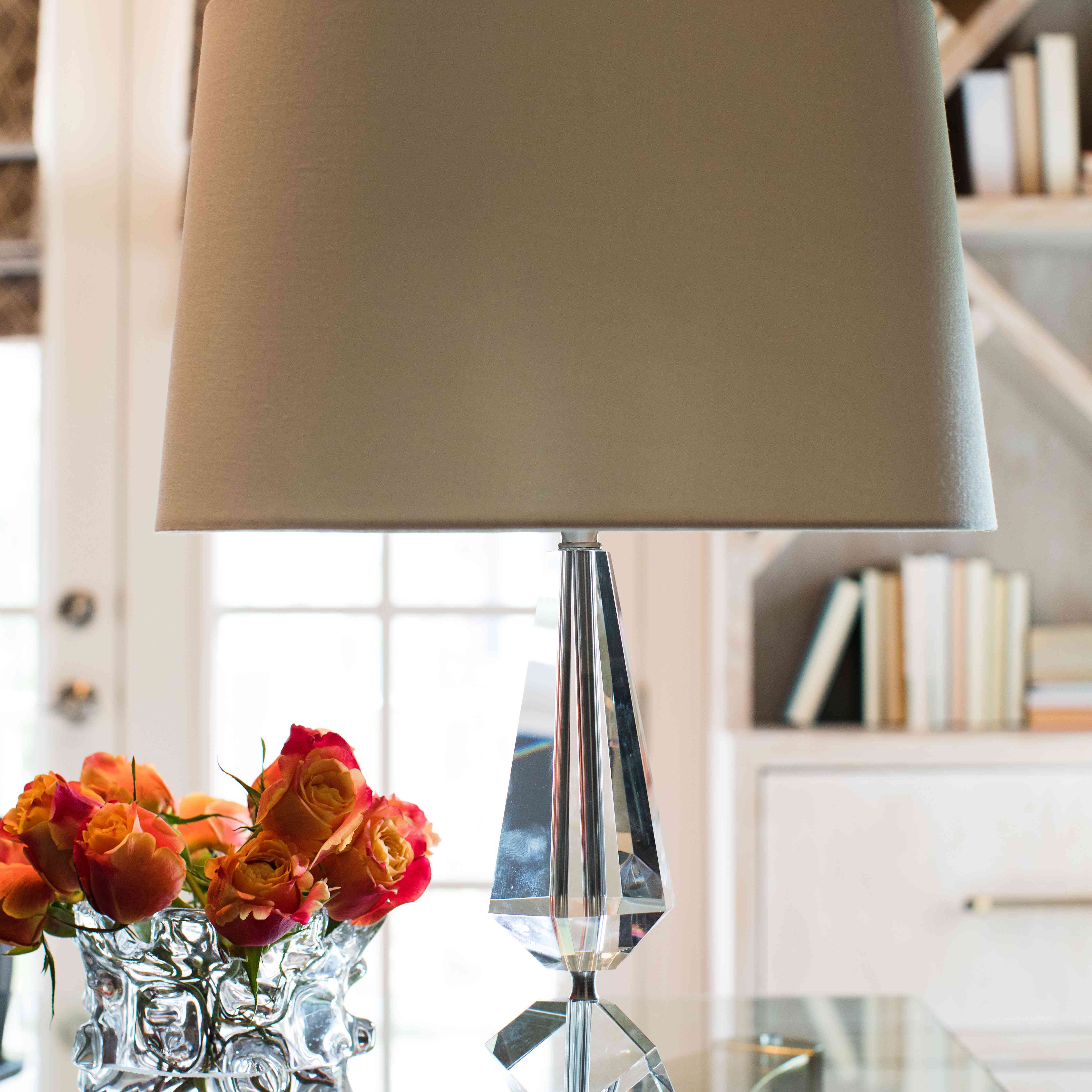 水晶灯的特写。