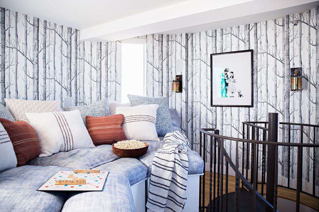 客厅与桦木壁纸