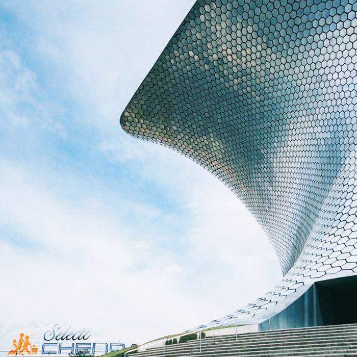 现代博物馆大胆使用钢、混凝土和铝