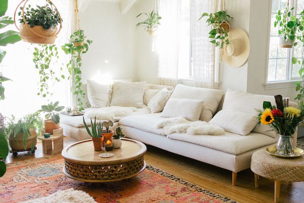 客厅里铺着舒适的地毯