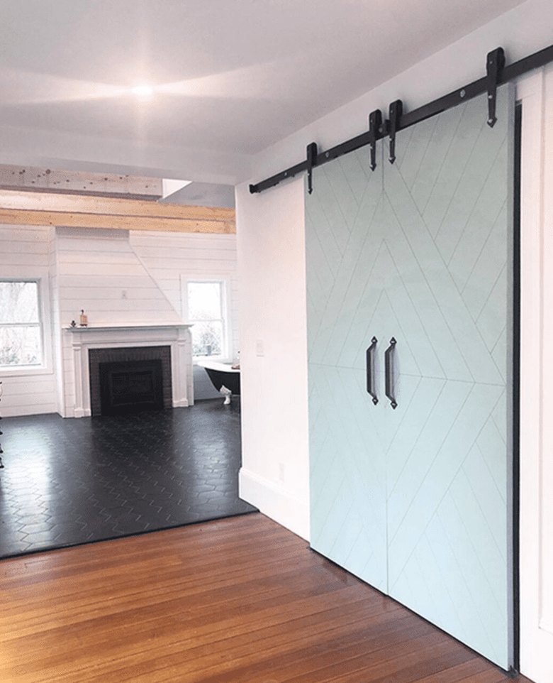 现代箭头谷仓门