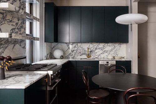 大理石厨房“class=