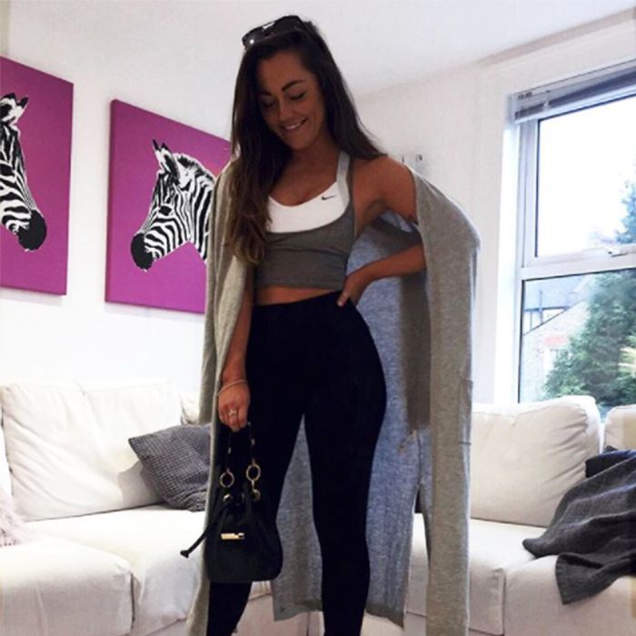 最佳运动胸罩:塔利拉·亨乔斯(Talilla Henchoz)穿着耐克运动胸罩