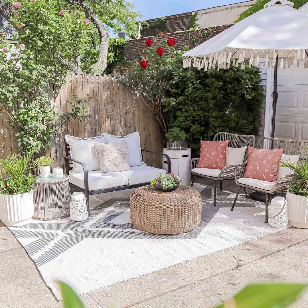 户外露台与地毯