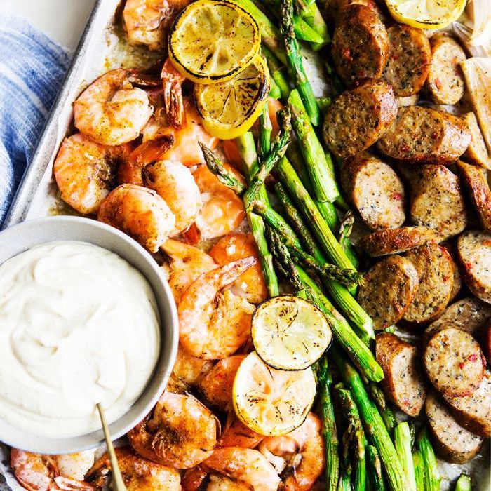 生酮板锅食谱虾和香肠