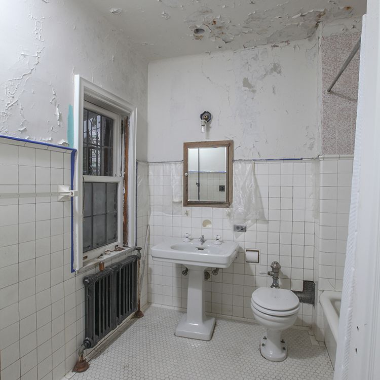 浴室前的照片。