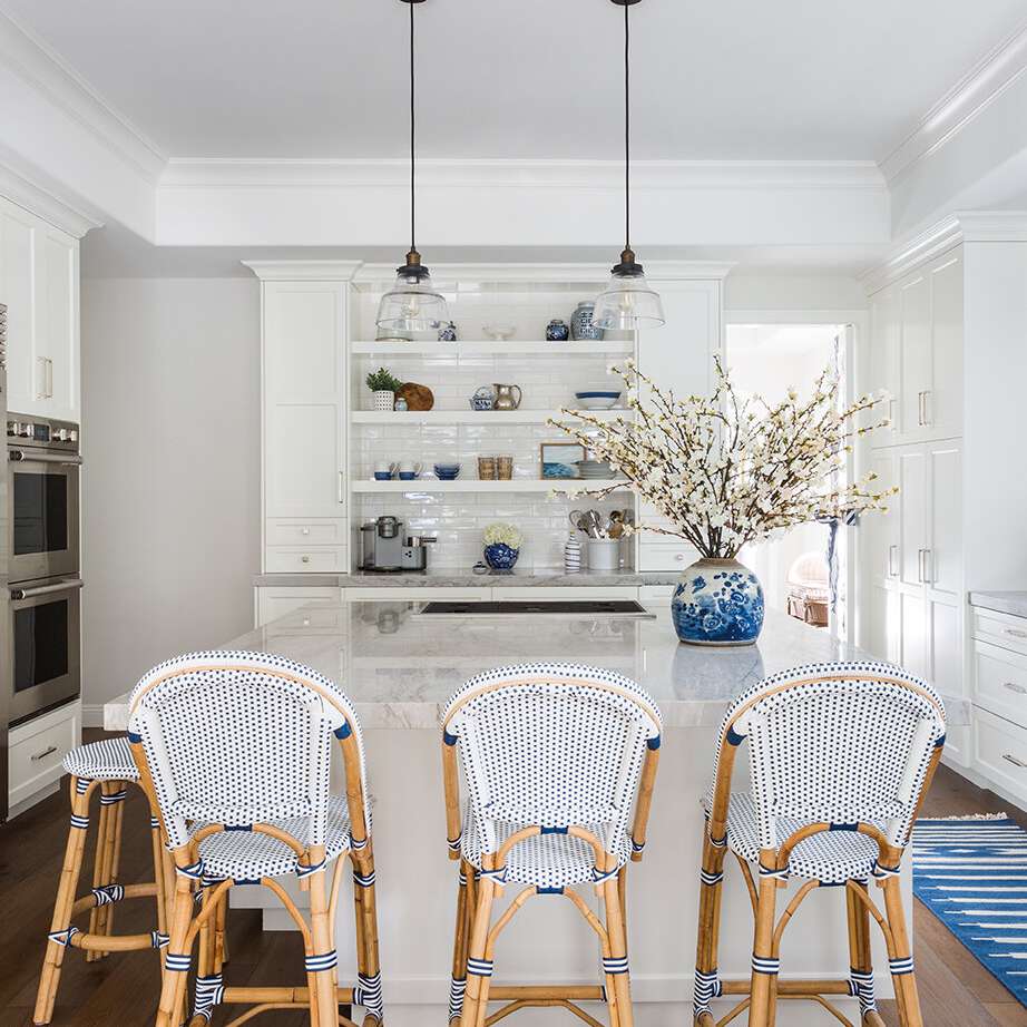 开放式厨房的橱柜