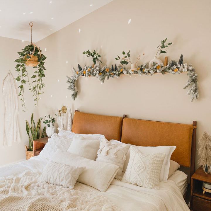 柔软的床单可以创造一个温暖和诱人的卧室。