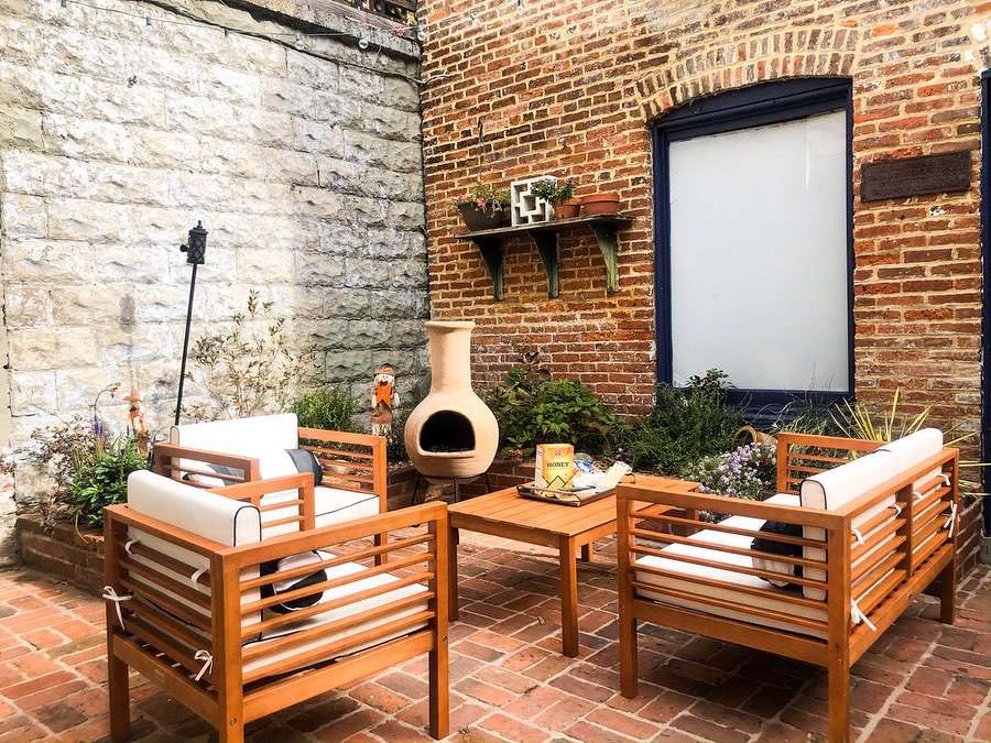 室外庭院，木制家具