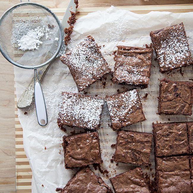 结实的巧克力布朗尼