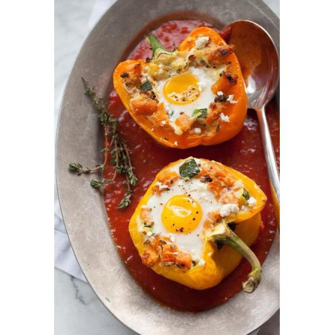 塞满辣椒的烤鸡蛋