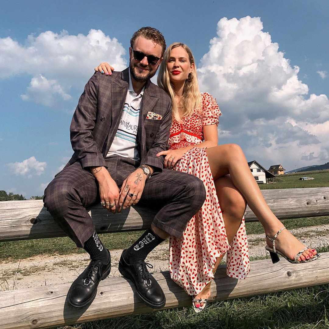 腾腾的日期之夜