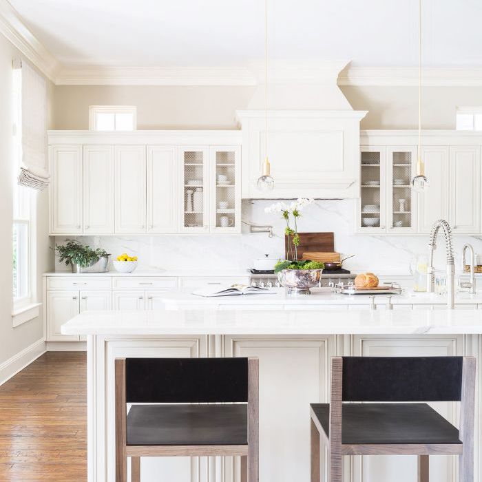 一个白人的厨房“class=