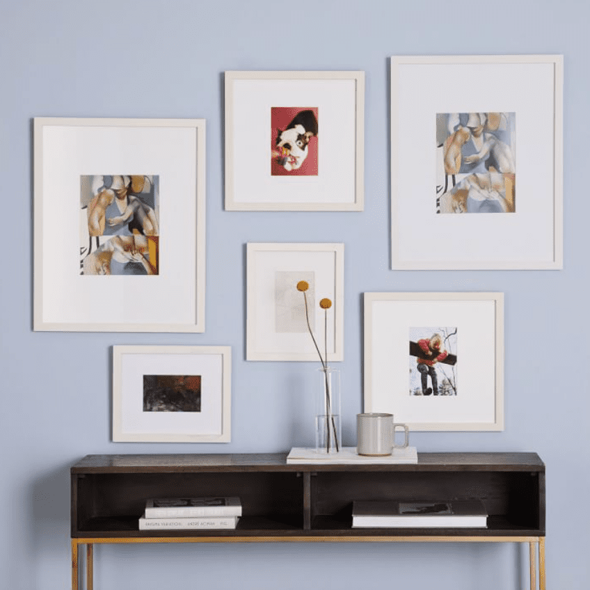 目前在西榆树出售的白色画廊框架集合