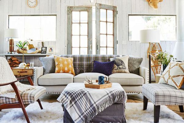 一个配有塔吉特家居家具的客厅