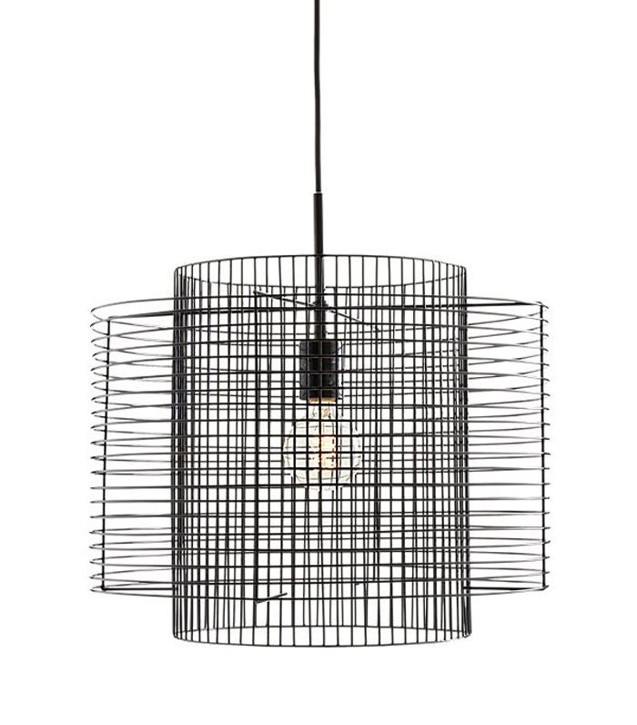 重叠黑笼吊灯”class=