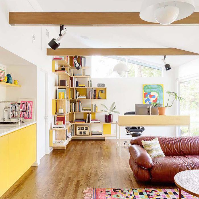 世纪中期的现代客厅