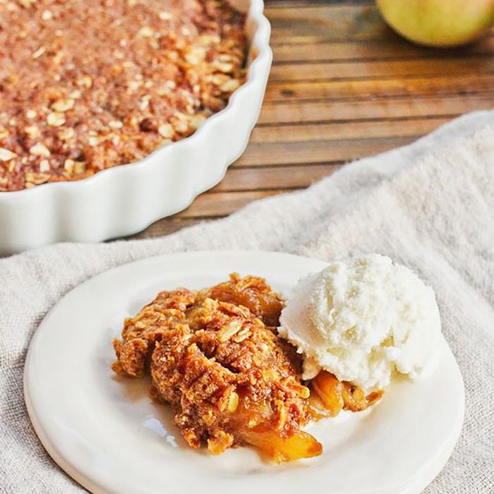 无麸质甜点为感恩节 - 素食面筋免费苹果脆片