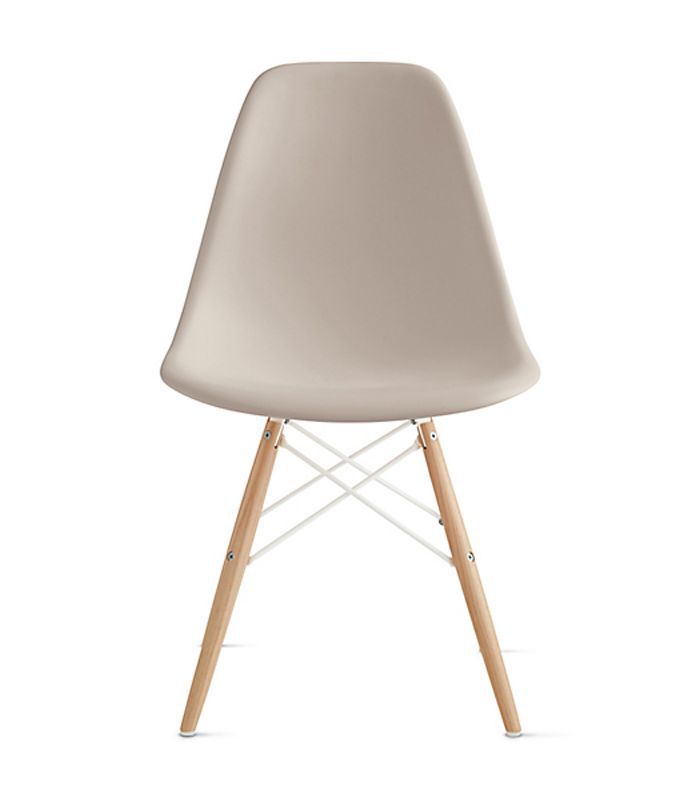 Eames®模制塑料桩腿侧椅(DSW)“class=